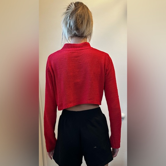 Red sweater crop - Picture 2 of 2